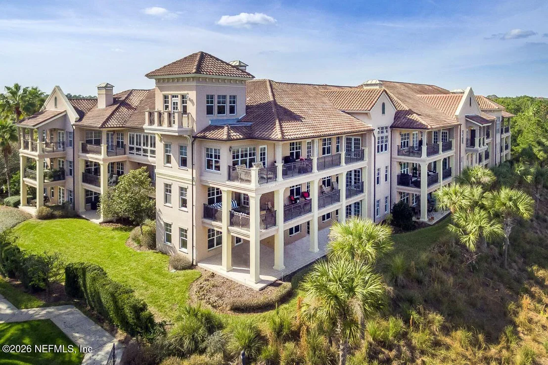 Photo of 828 RILEY Lane