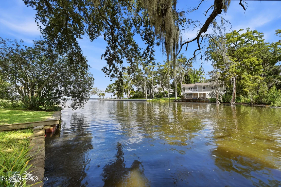 Photo of 715 RIO LINDO Drive