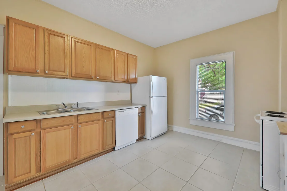 Photo of 3058 PHYLLIS Street