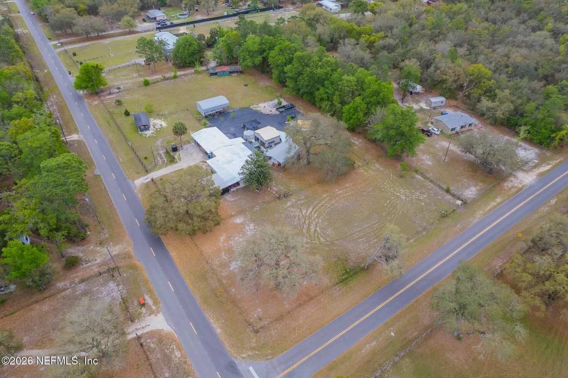 Photo of 239 LYNNE Drive