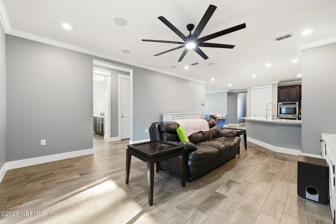 Photo of 105 CROWN COLONY Road