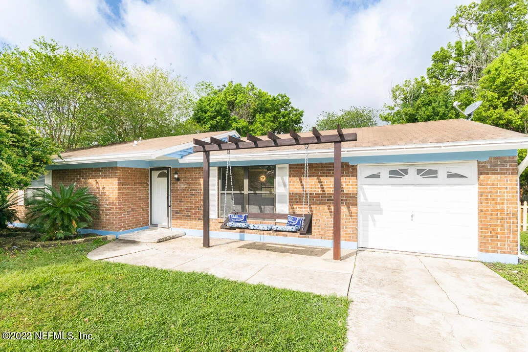 Photo of 2576 SPRING LAKE Road