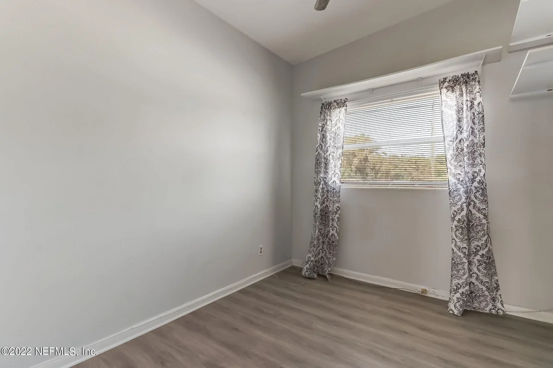 Photo of 2534 LEONID Road