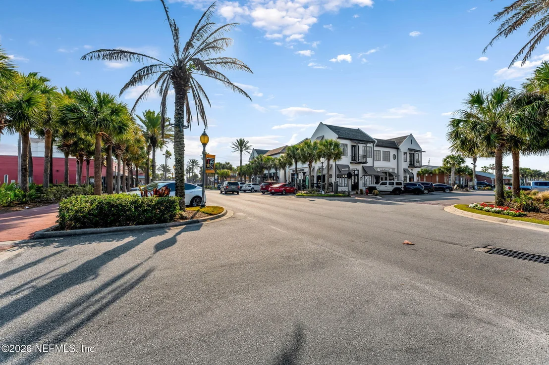 Photo of 1242 BEACH Avenue