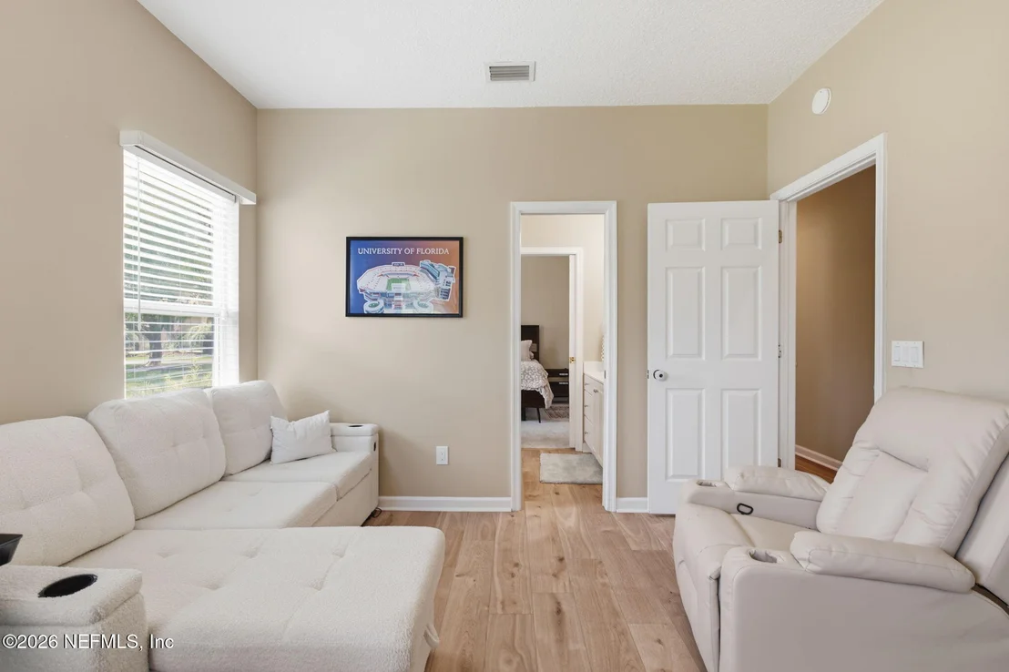 Photo of 167 HERONS NEST Lane