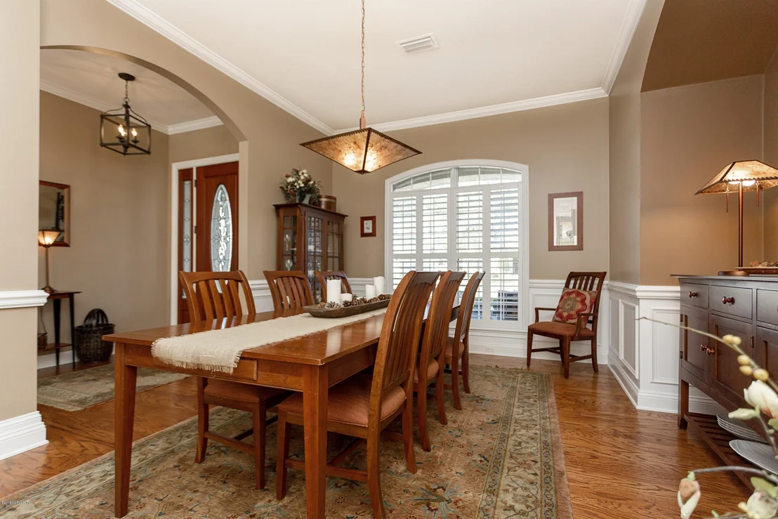 Photo of 465 SUMMERSET Drive
