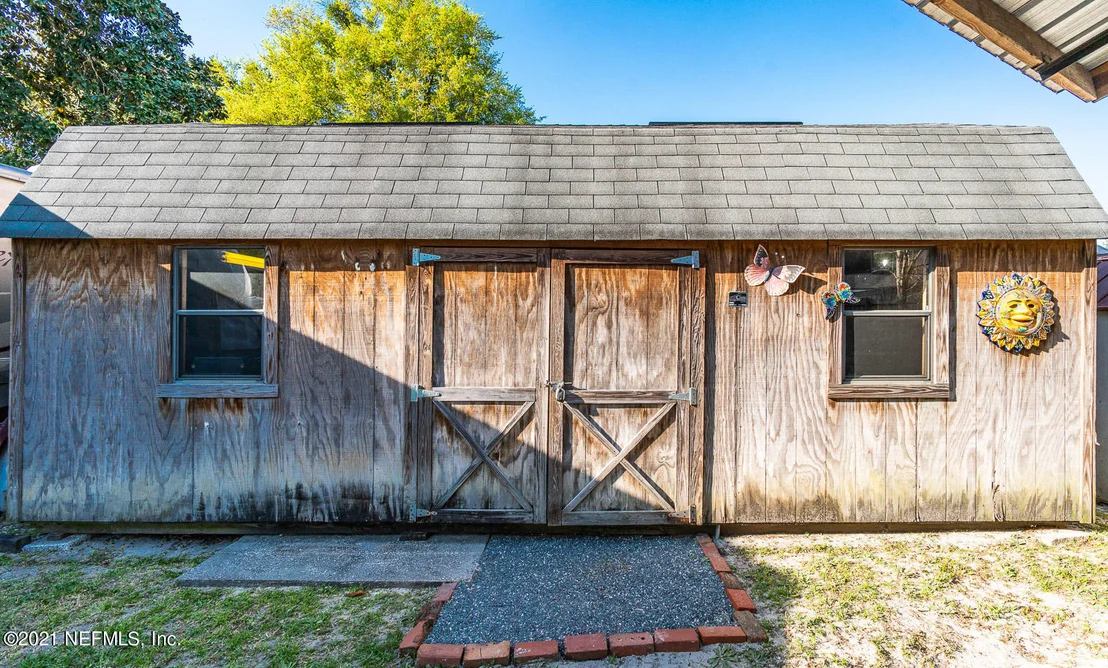 Photo of 4443 BEVERLY Avenue