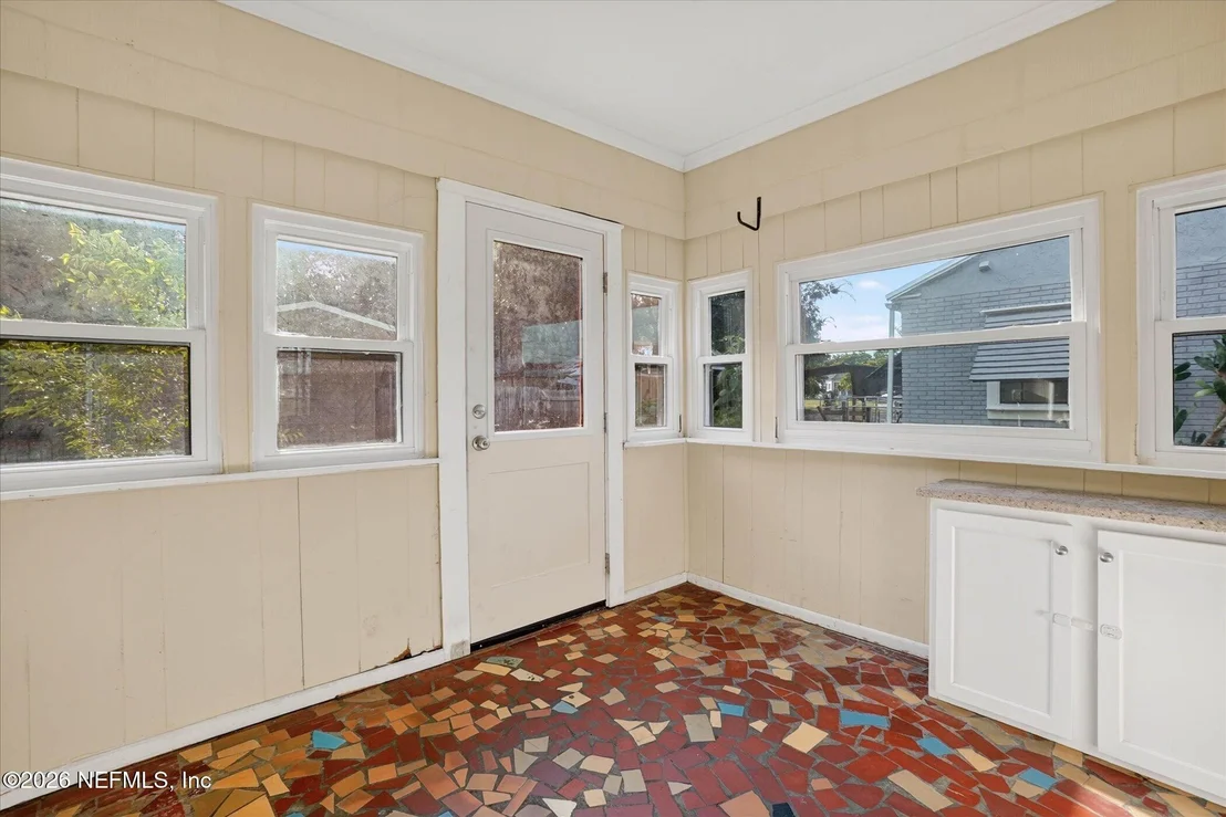 Photo of 2618 BAYVIEW Road