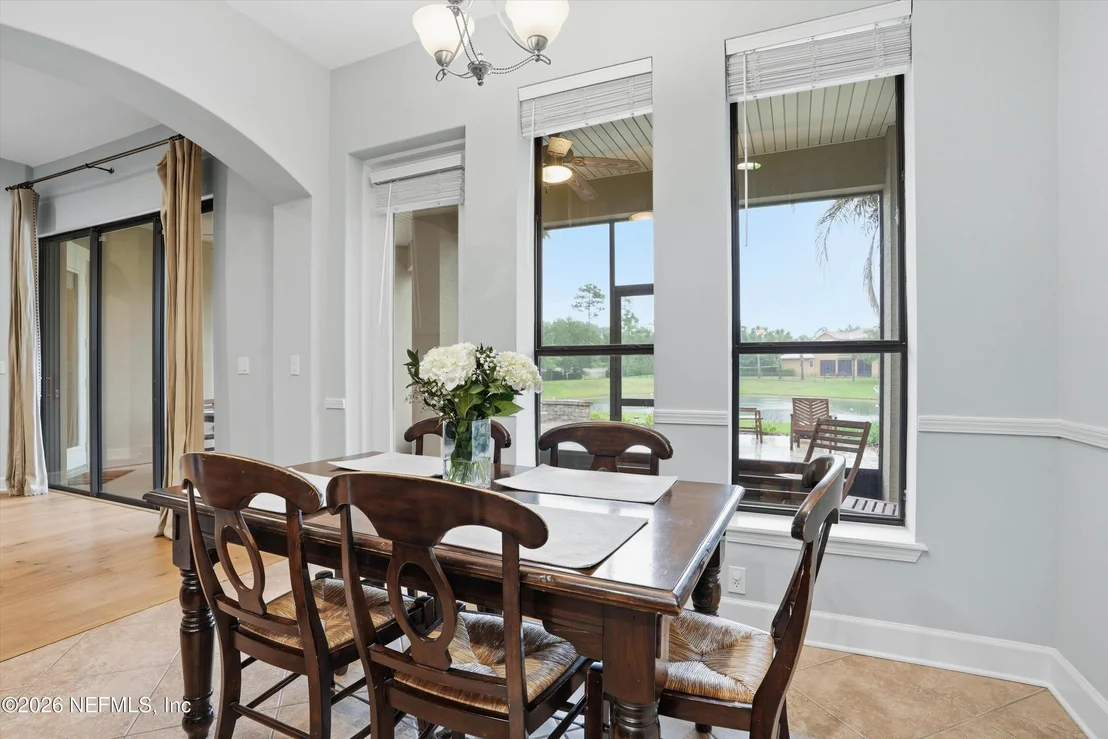 Photo of 218 N SAXXON Road