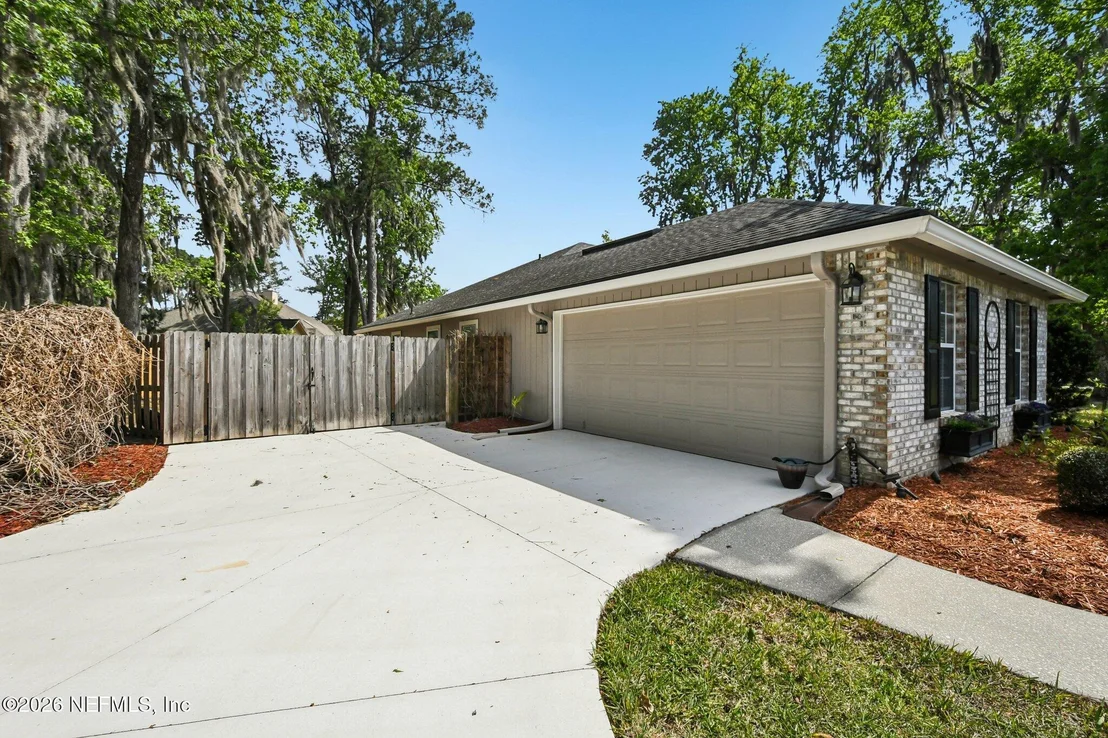 Photo of 3070 NAUTILUS Road