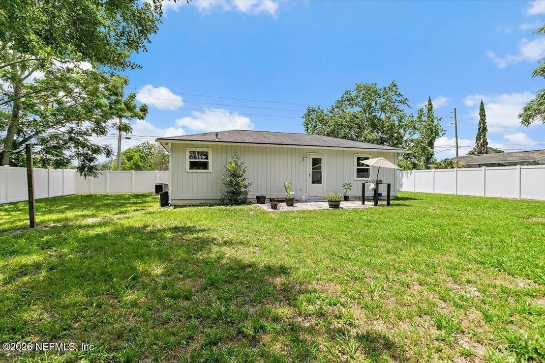 Photo of 8439 COLLINS Road