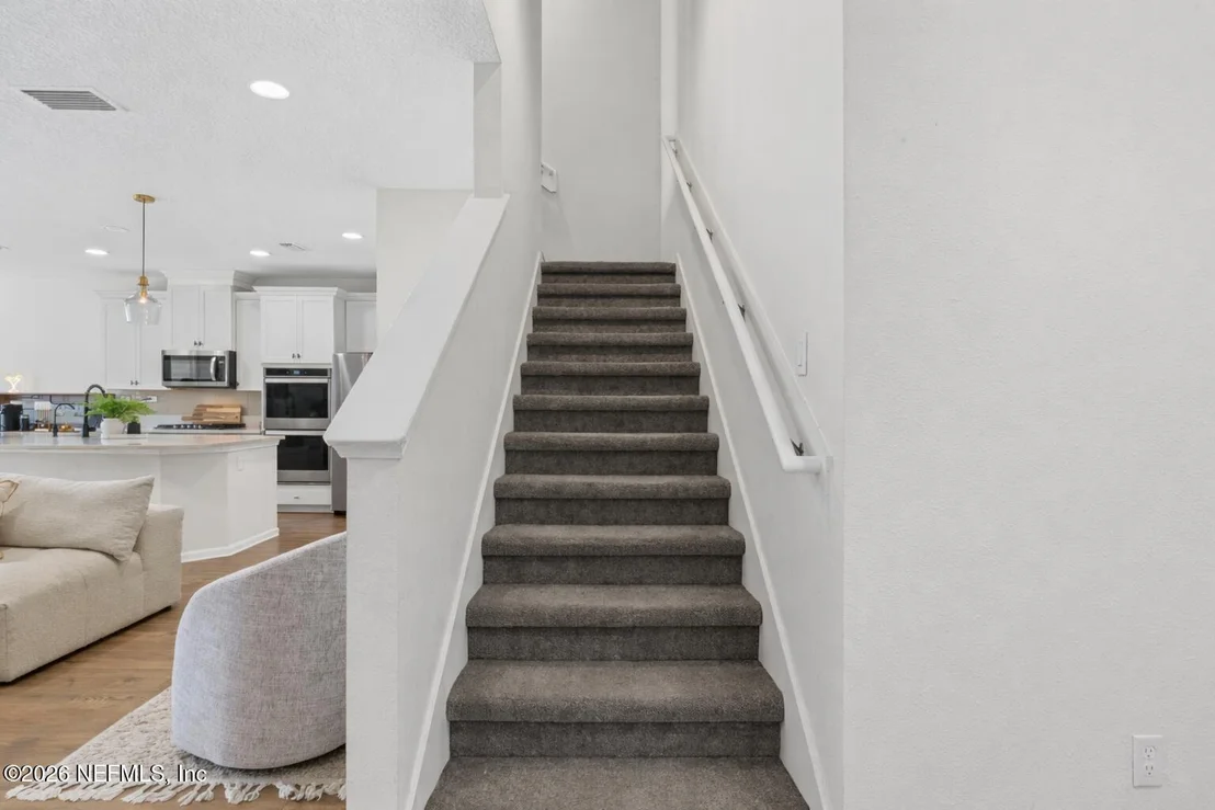 Photo of 637 WATERVALE Drive