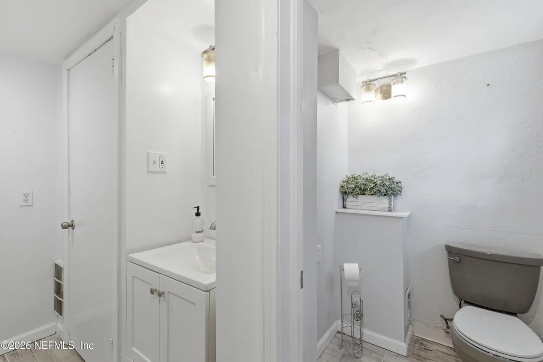 Photo of 3452 KILLARNEY Drive