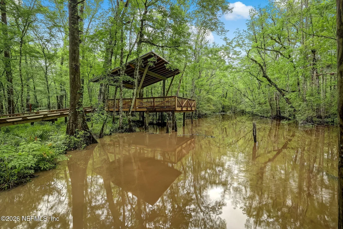 Photo of 220 RIVERCLIFF Trail