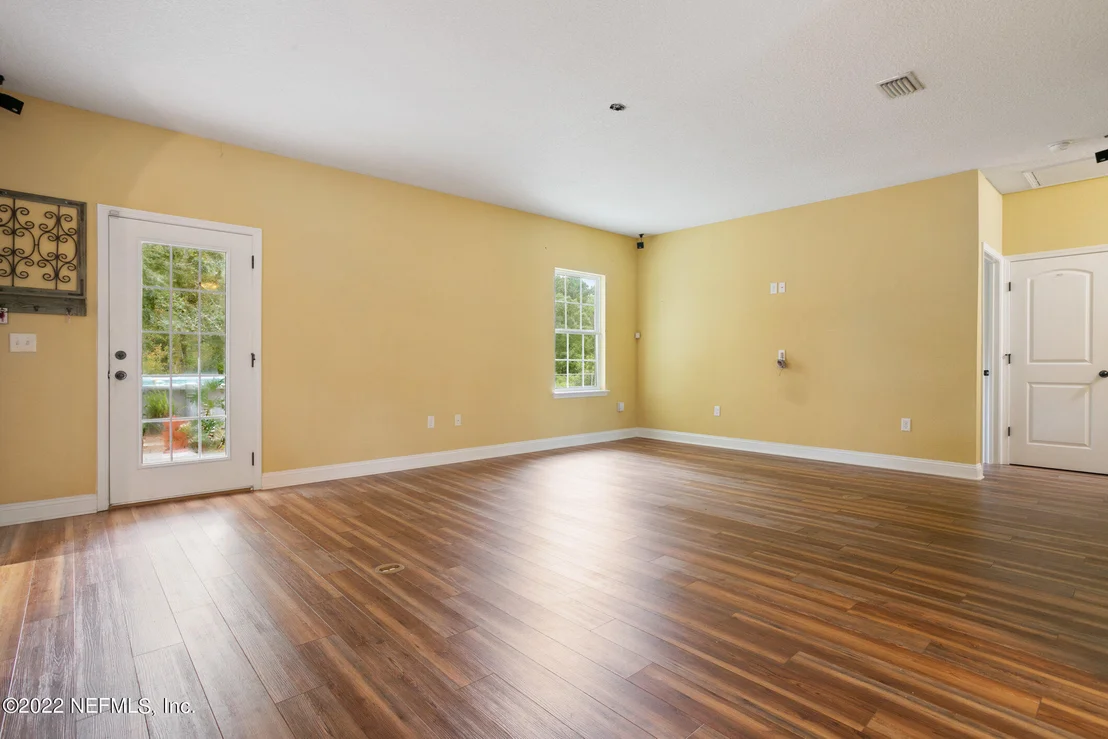 Photo of 1713 BLUE JAY Drive