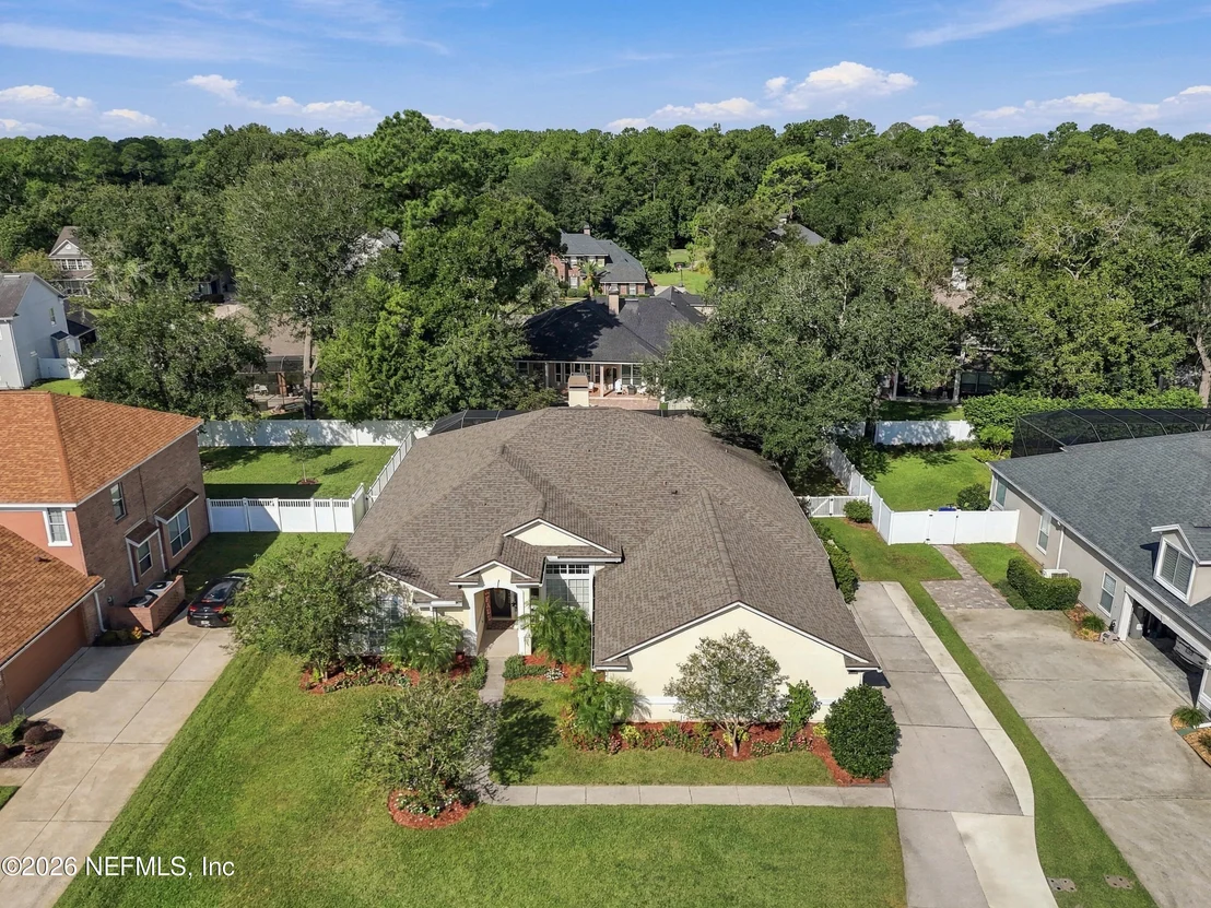 Photo of 424 HUCKLEBERRY Trail