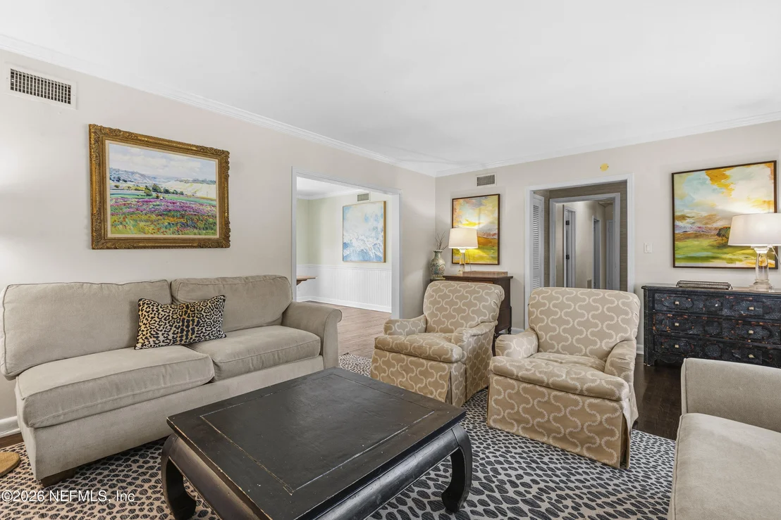 Photo of 4703 QUEEN Lane