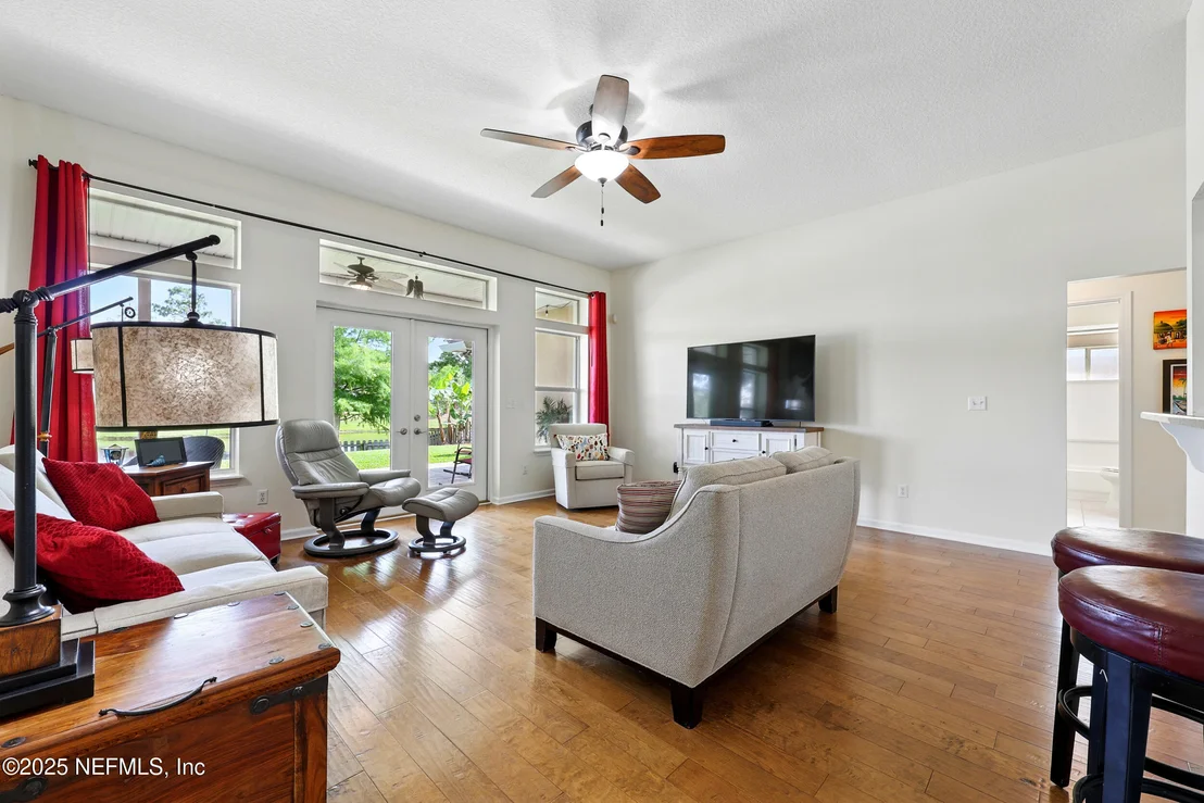 Photo of 364 MAPLEWOOD Drive