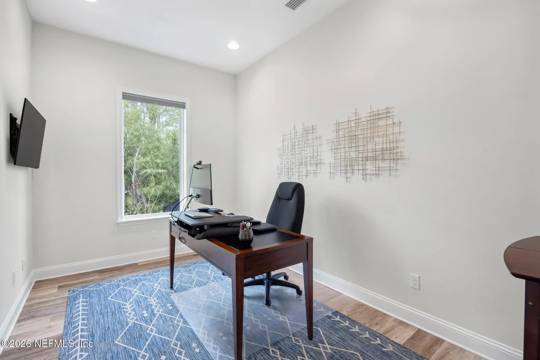 Photo of 11 FORESTVIEW Lane