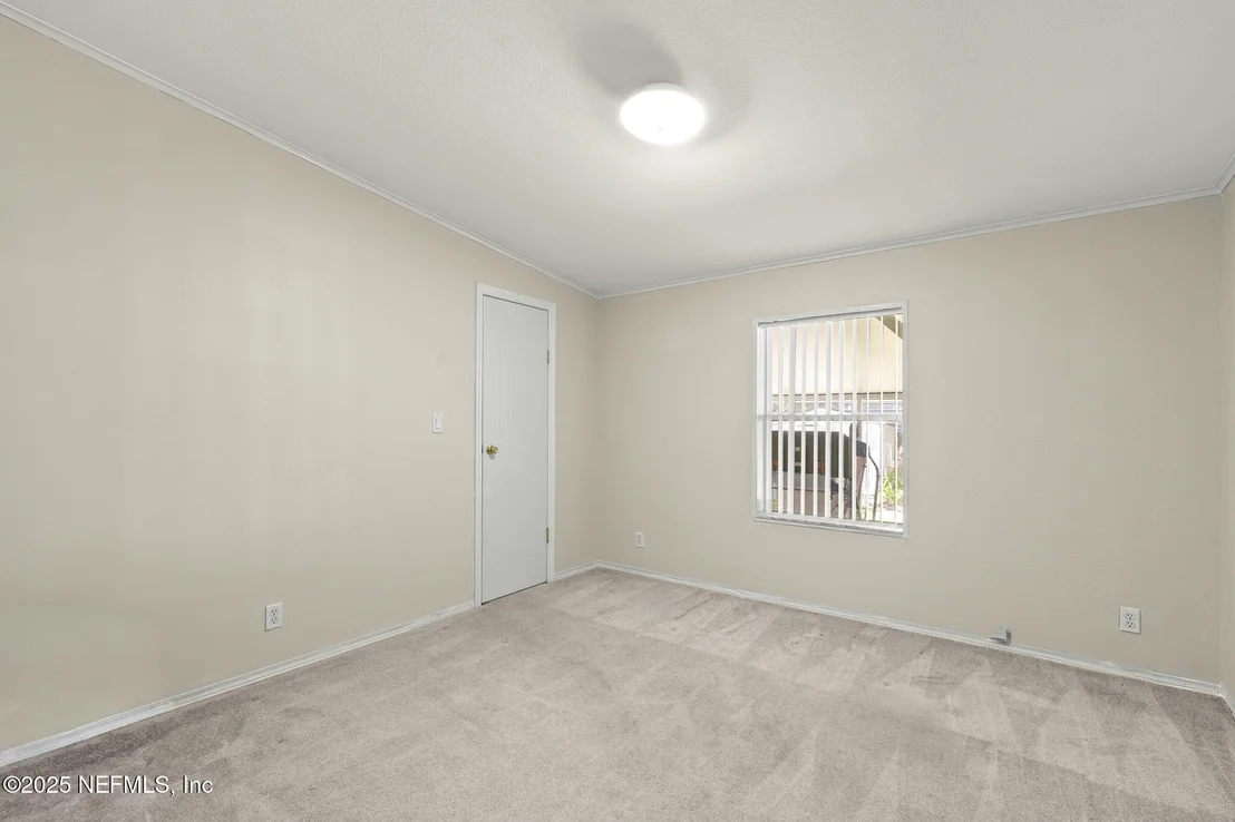 Photo of 324 SHADY OAK Circle