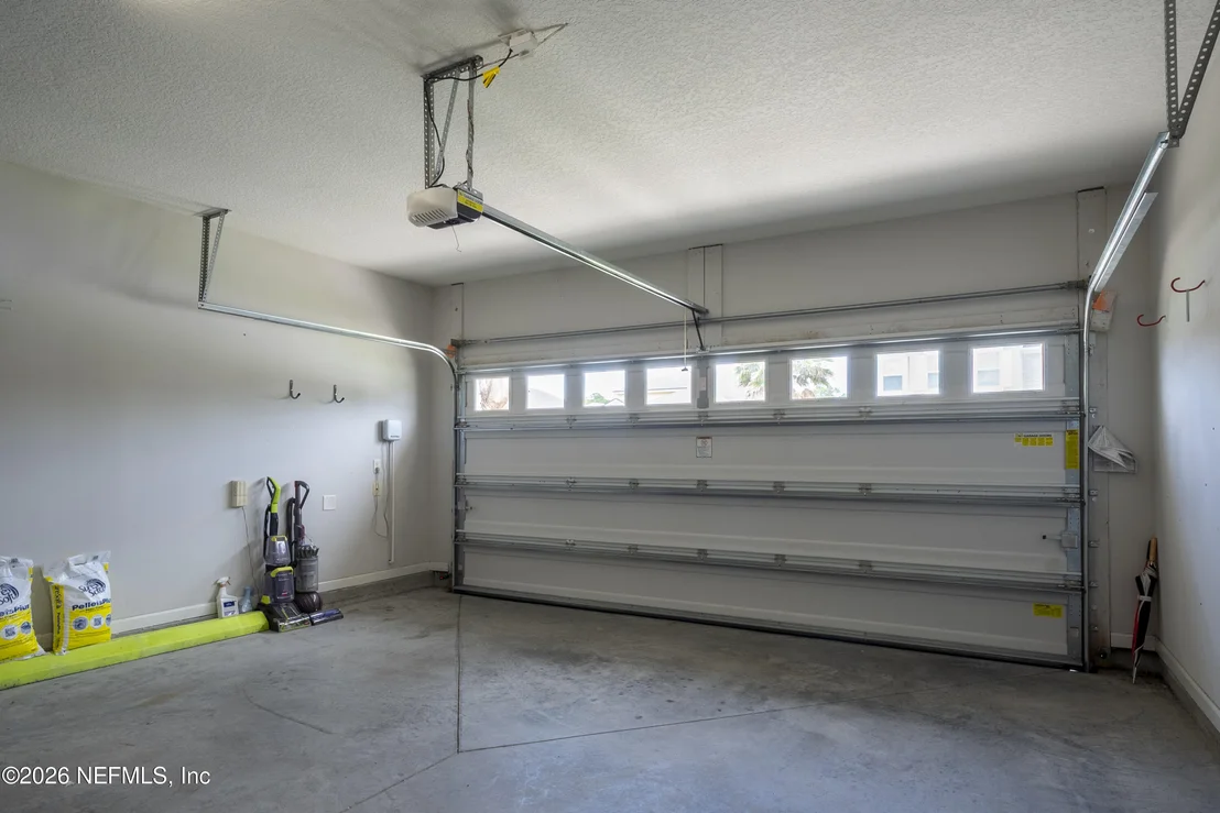 Photo of 7002 AZALEA GROVE Drive