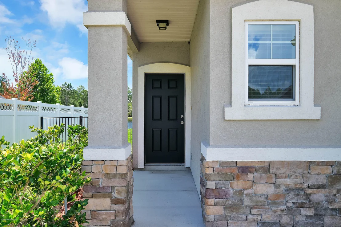 Photo of 533 DEERCROFT Lane