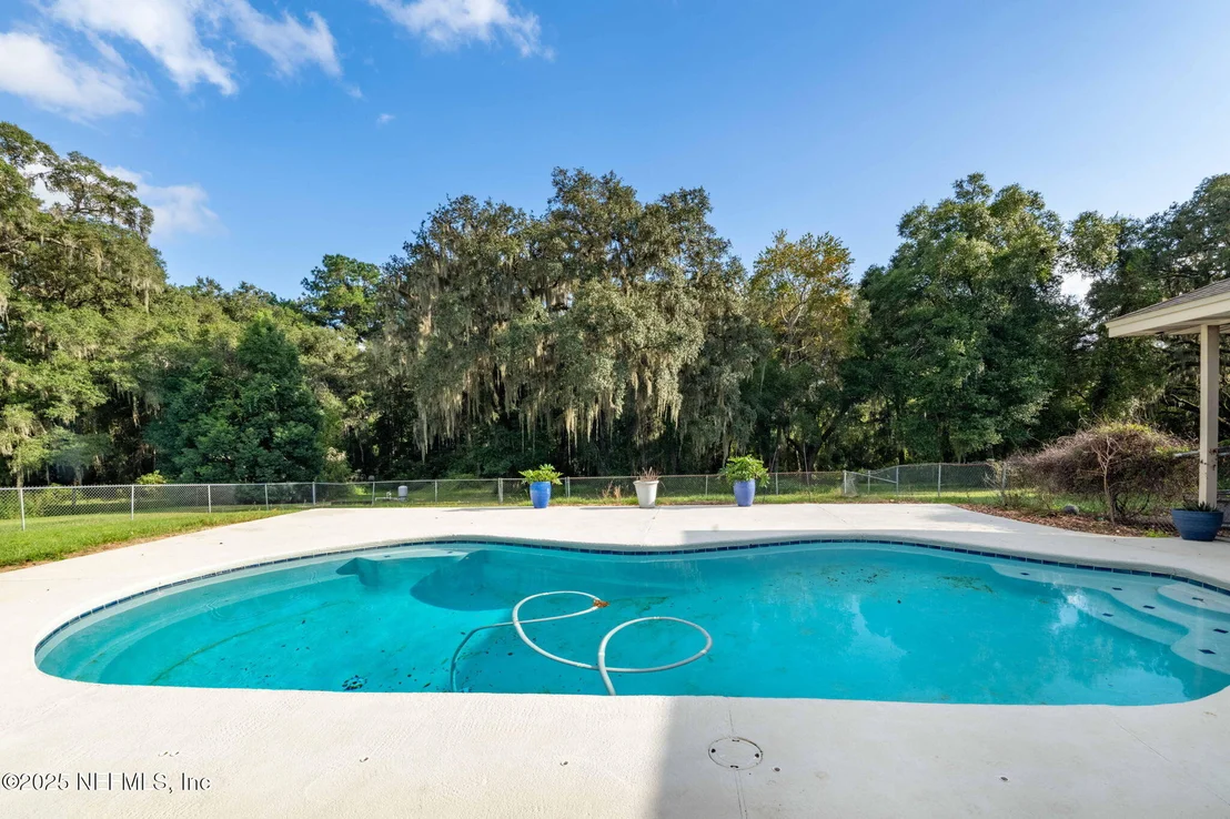 Photo of 105 DAIRY Road