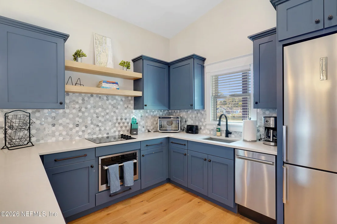 Photo of 290 ST. GEORGE Street