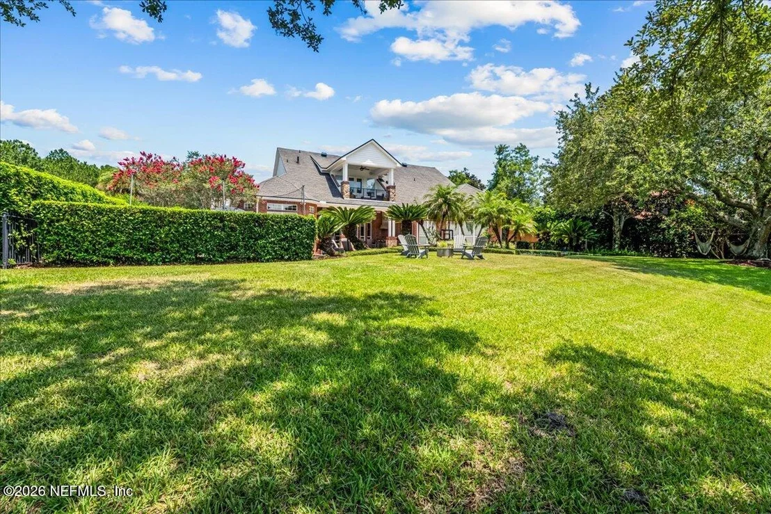 Photo of 1170 REGISTRY Boulevard