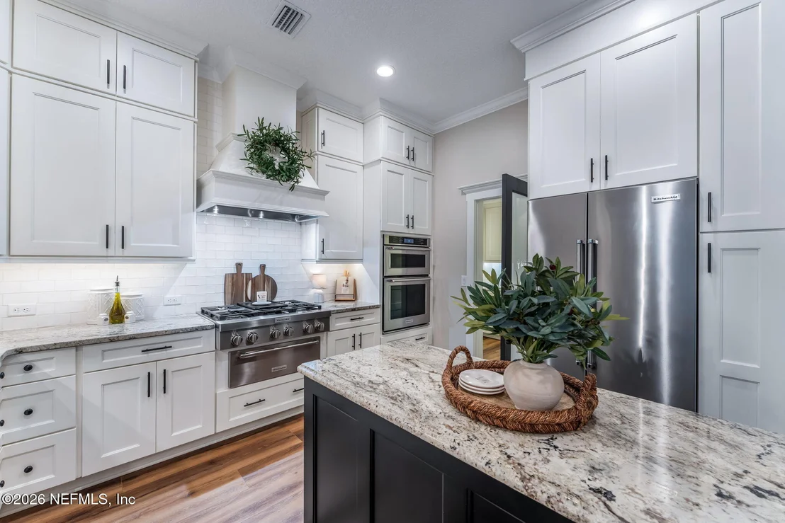 Photo of 1204 CREEK BEND Road