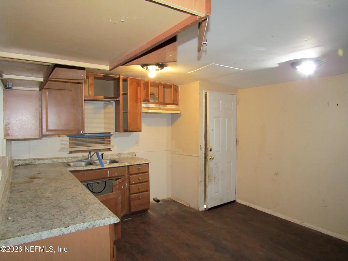 Photo of 3102 THOMAS Street