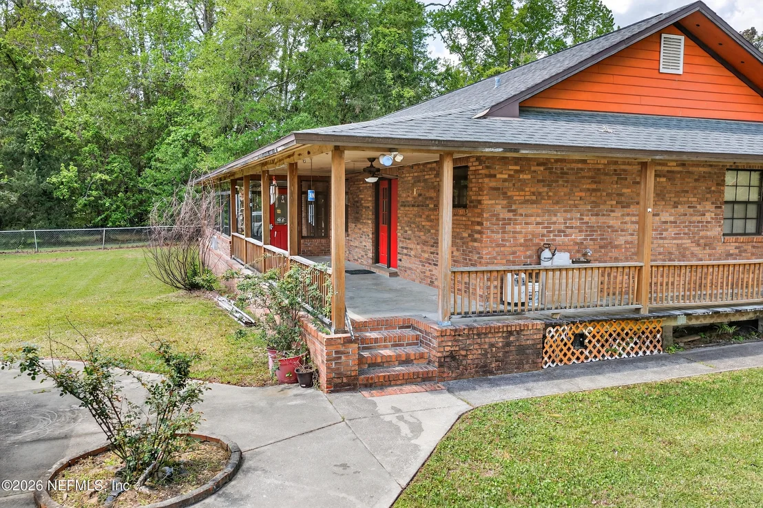 Photo of 43122 PINERIDGE Drive