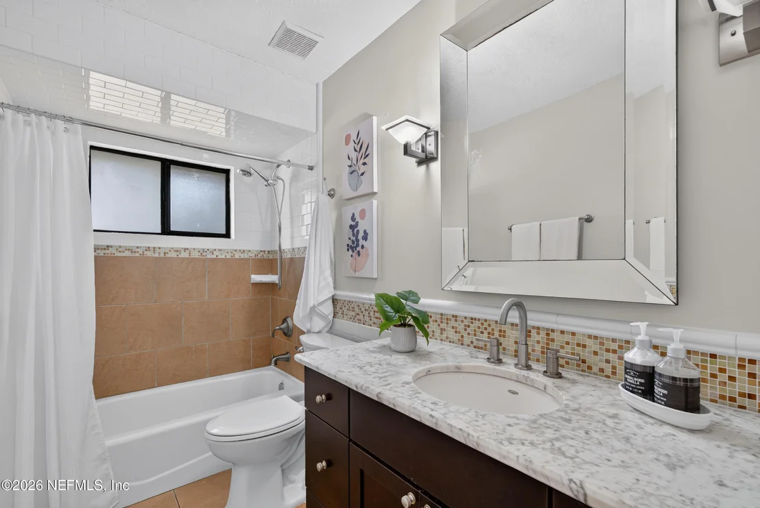Photo of 3735 HELICON Drive