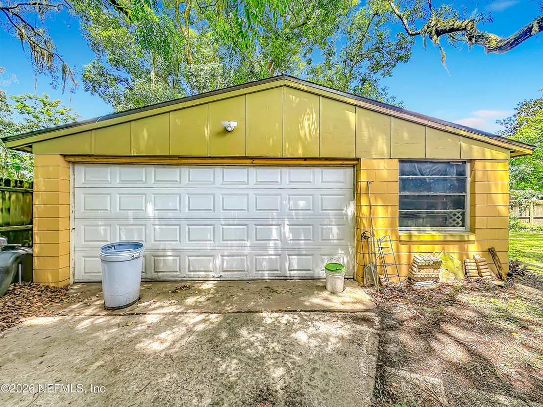 Photo of 7410 PINEVILLE Drive