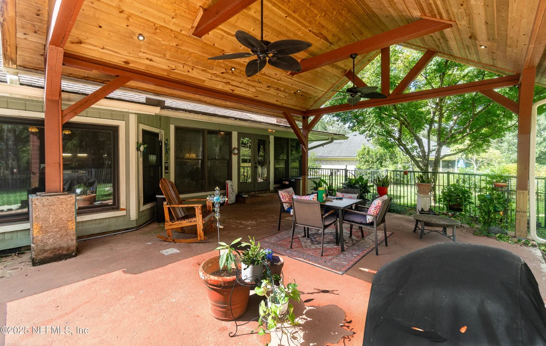 Photo of 2860 RAVINES Road