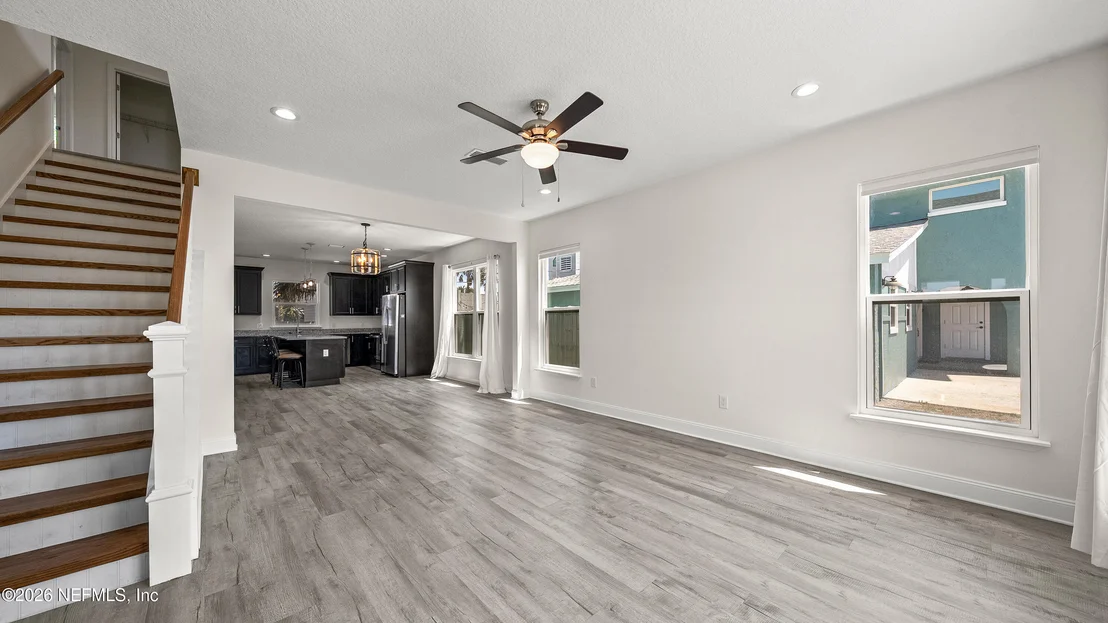 Photo of 80 SEASIDE CAPERS Road
