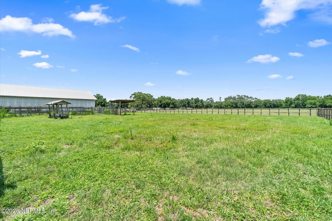 Photo of 786 W RIVER Road