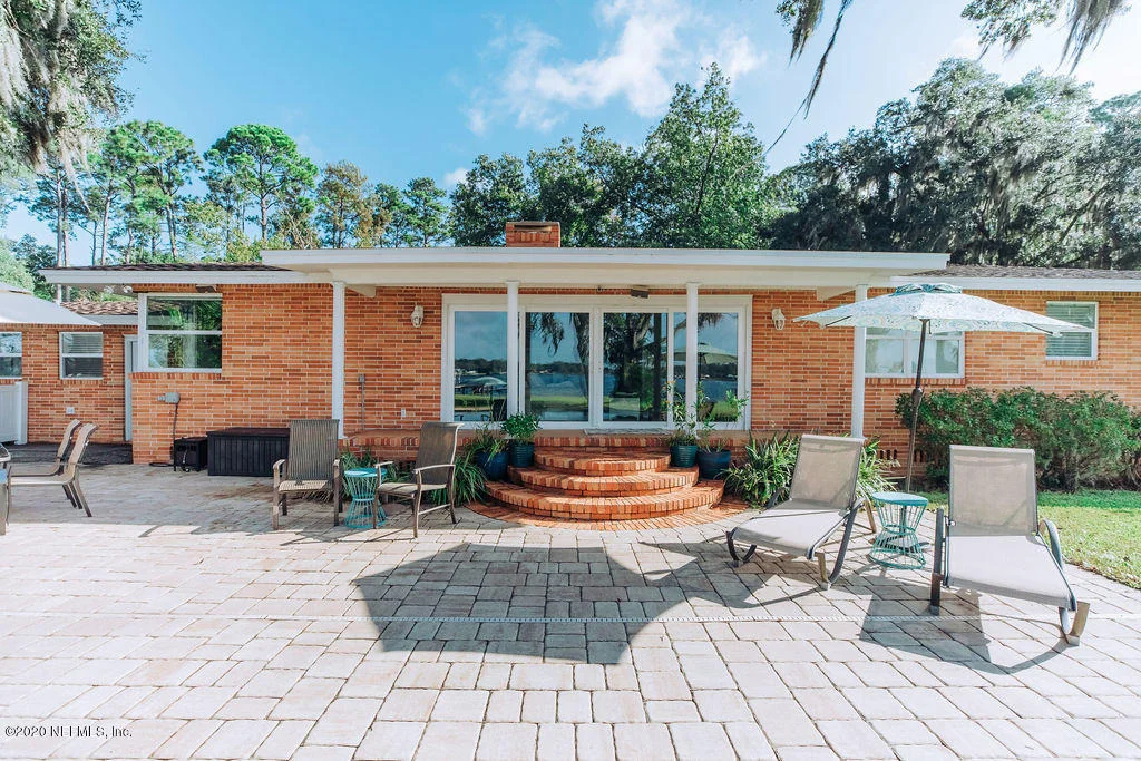 Photo of 348 BROWARD Road