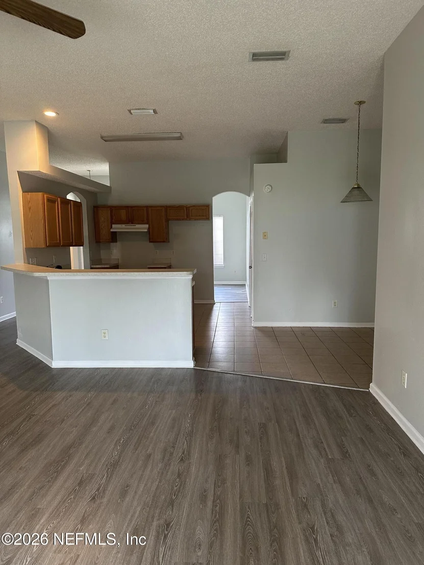 Photo of 1610 NORTHGLEN Circle