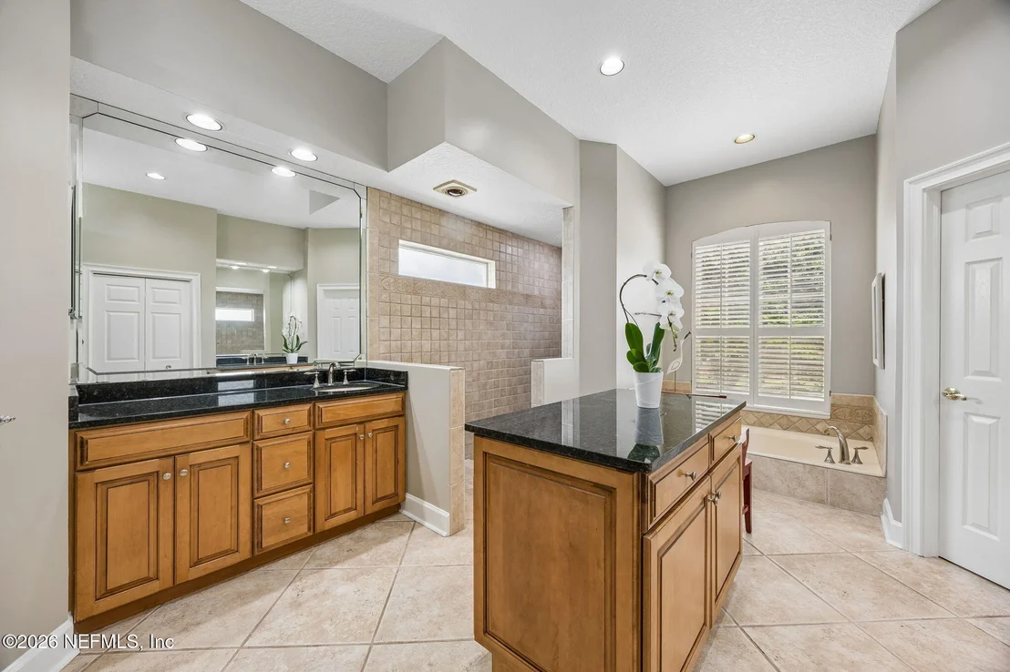 Photo of 189 LINKSIDE Circle