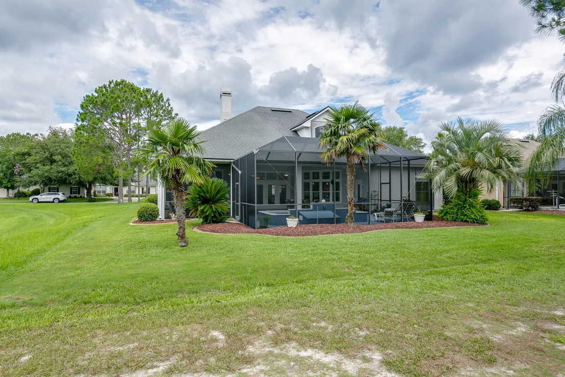 Photo of 1925 LYNDHURST Drive