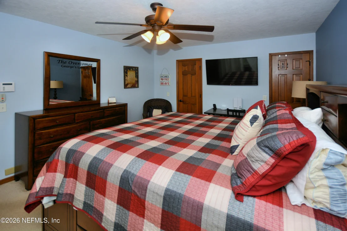 Photo of 176 LAKE Drive