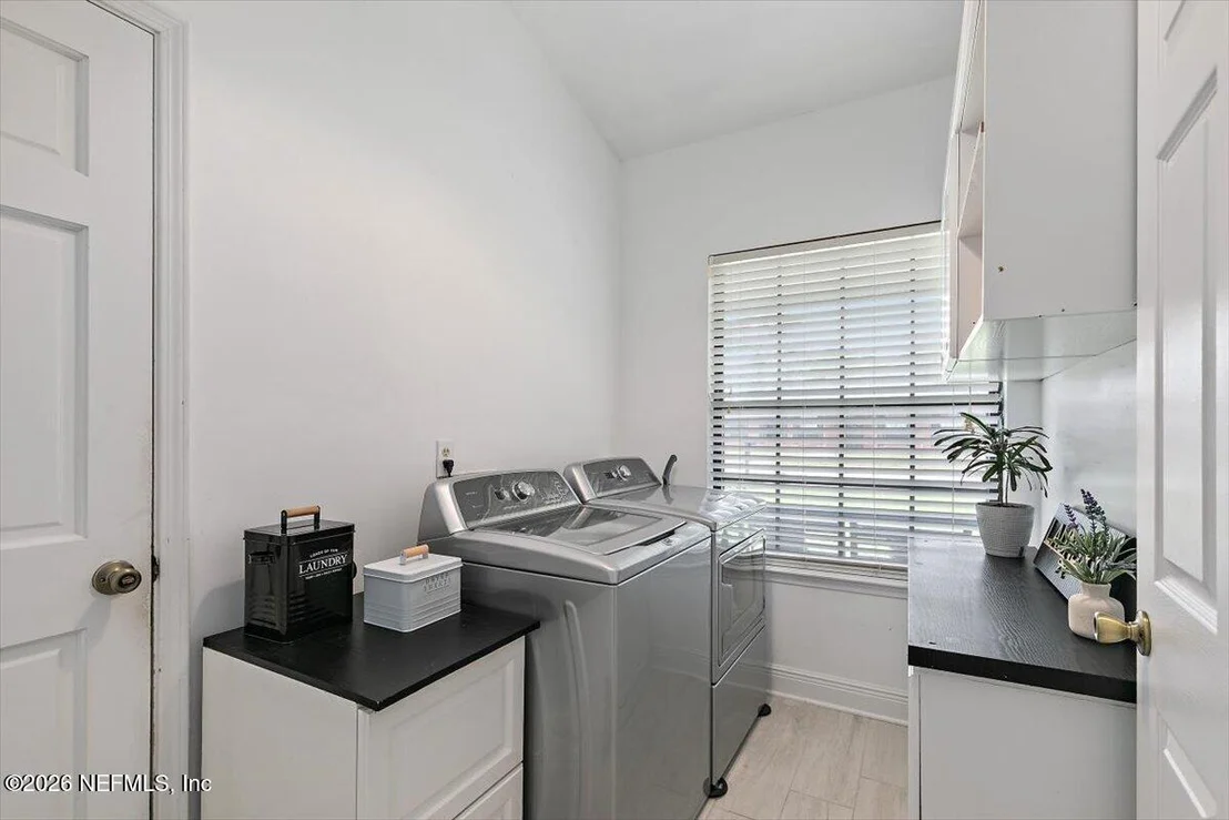 Photo of 4345 APPLE TREE Place