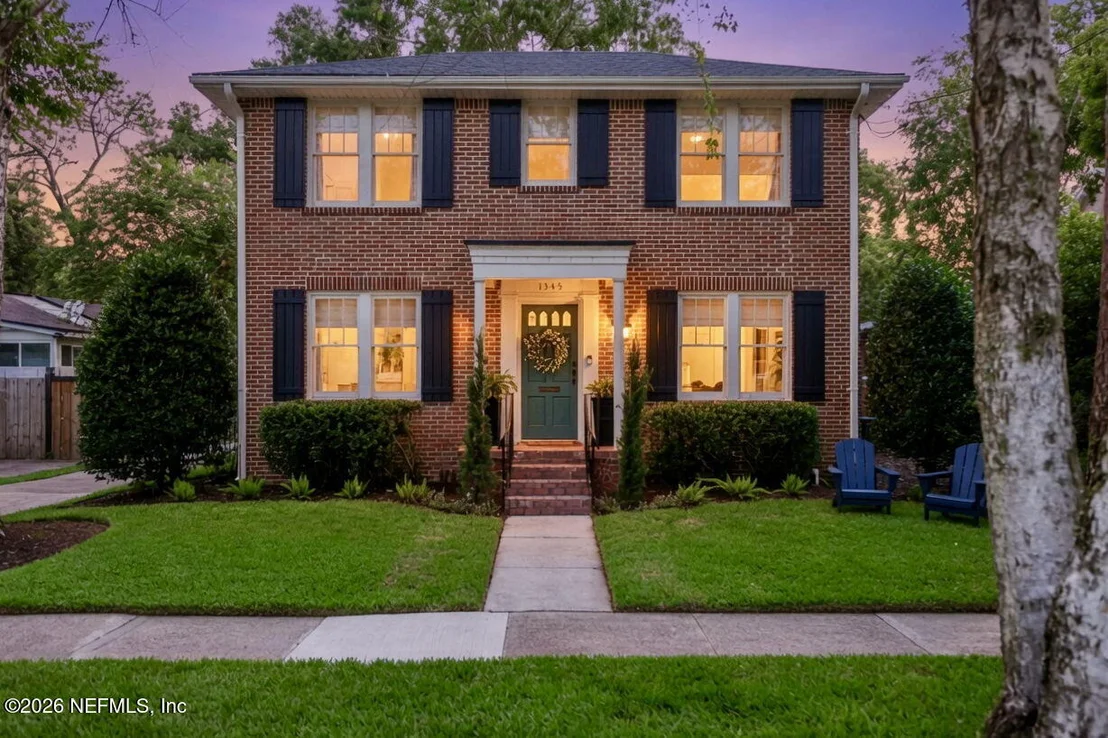 Photo of 1345 TALBOT Avenue