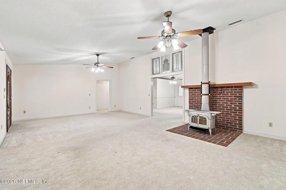 Photo of 1478 GATELY Road