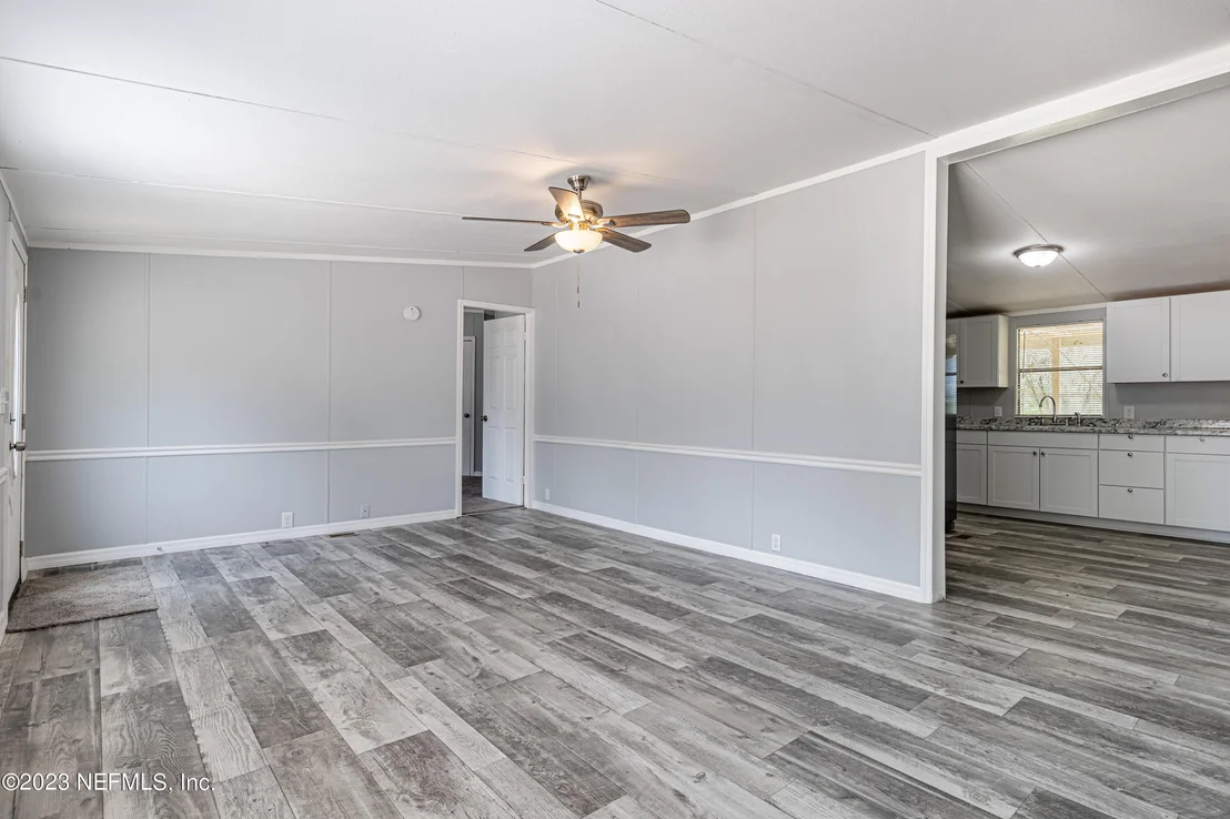 Photo of 8377 STATE ROAD 100