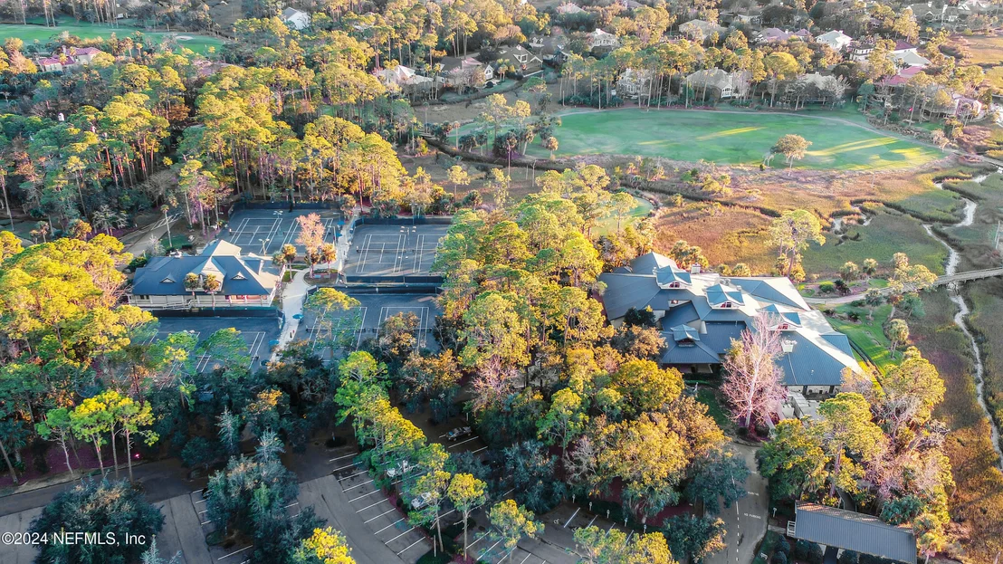 Photo of 225 CLEARLAKE Drive