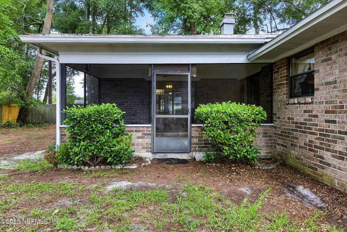 Photo of 440 SEGOVIA Drive