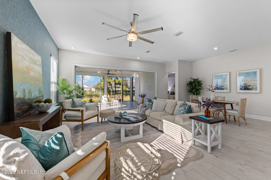 Photo of 383 LADYSLIPPER Drive