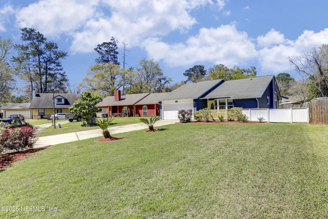 Photo of 4752 RIVERINE Drive